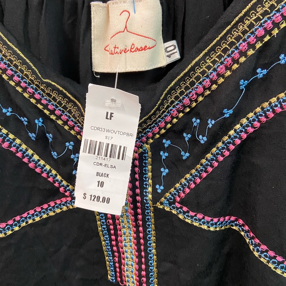 Native Roses Tank top. - Picture 4 of 6